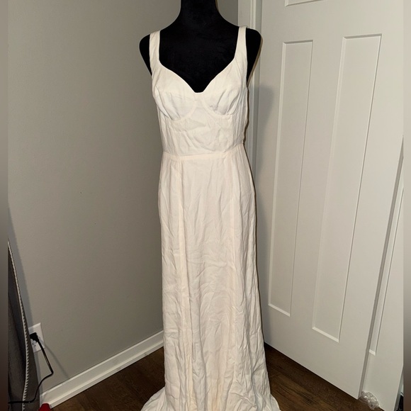 New Reformation Lecce Dress | 4 - Picture 6 of 9